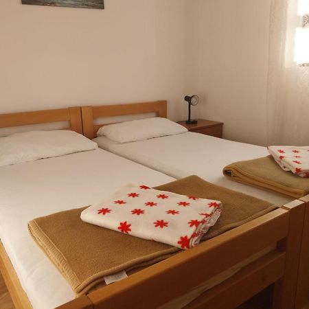 Apartmani Mile Krk Town Exteriér fotografie