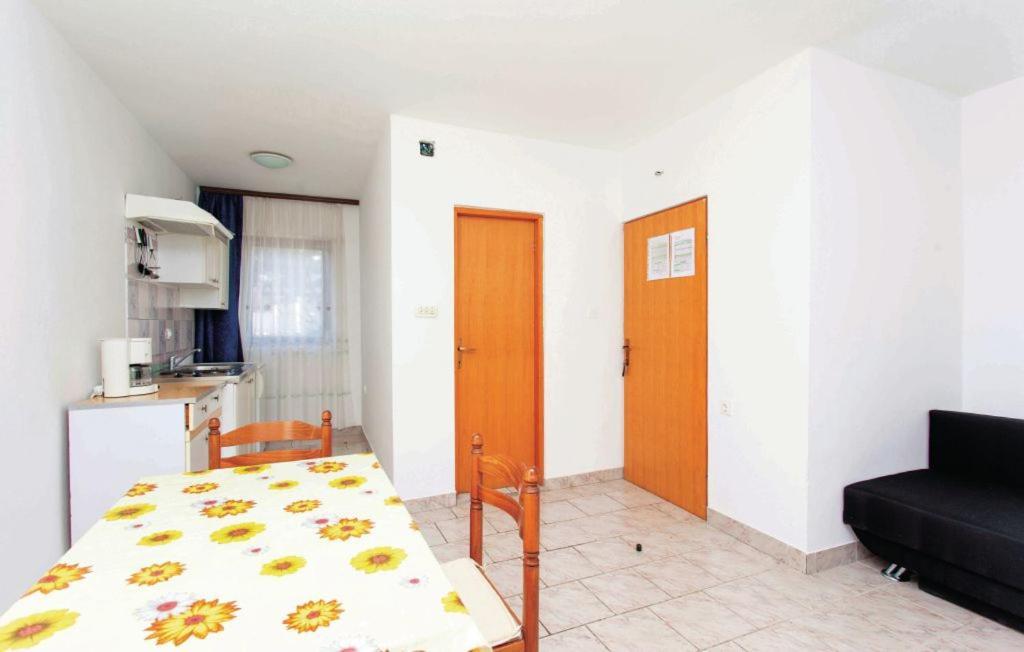 Apartmani Mile Krk Town Exteriér fotografie