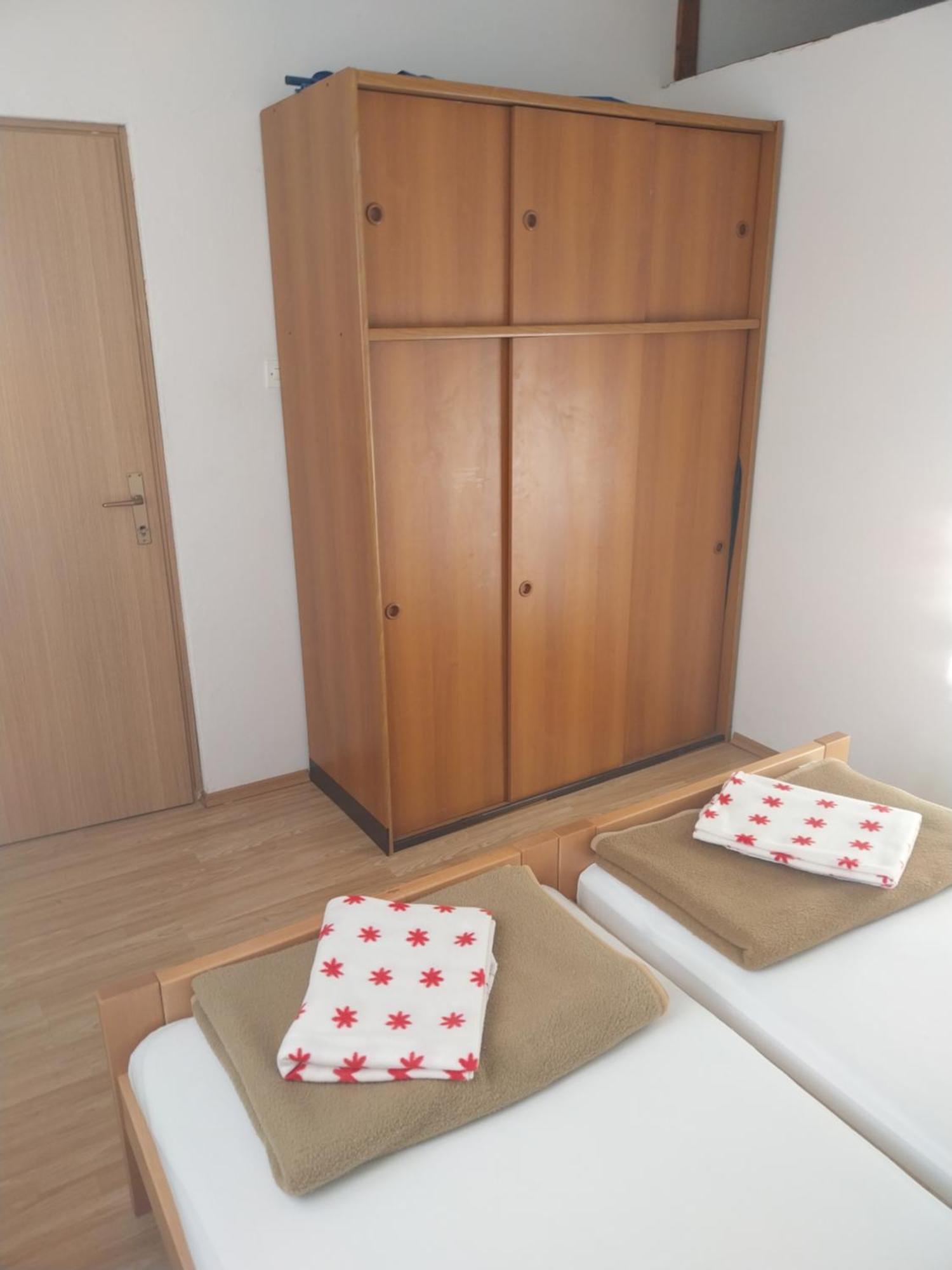 Apartmani Mile Krk Town Exteriér fotografie